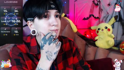 Snapshot of ray__taylor chatting on December 12, 2024, 7:59 pm Ray online show from December 12, 2024, 7:59 pm