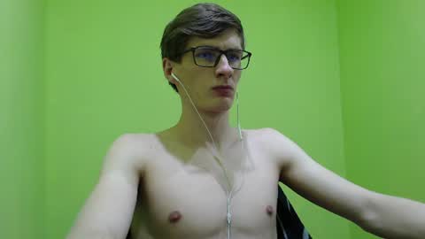 Snapshot of ray_booy chatting on June 18, 2026, 5:17 pm Ray Booy online show from June 18, 2026, 5:17 pm