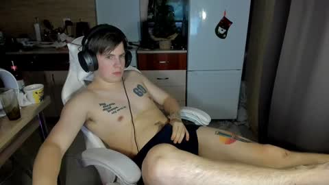 Snapshot of ray_hill chatting on December 27, 2024, 8:18 pm Ray online show from December 27, 2024, 8:18 pm