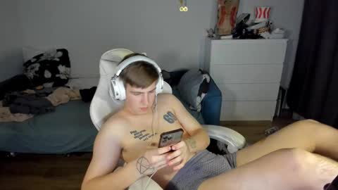 Snapshot of ray_hill chatting on September 20, 2025, 6:53 pm Ray online show from September 20, 2025, 6:53 pm