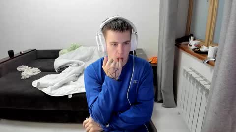 Snapshot of ray_hill chatting on March 27, 2026, 7:35 pm Ray online show from March 27, 2026, 7:35 pm