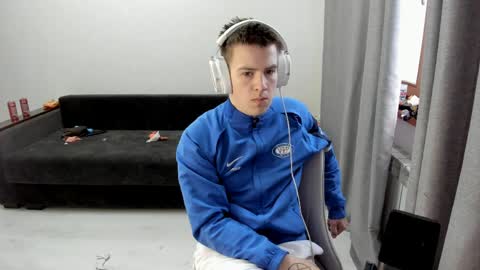 Snapshot of ray_hill chatting on March 30, 2026, 3:51 am Ray online show from March 30, 2026, 3:51 am