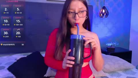 Lilia online show from April 22, 2026, 8:43 pm