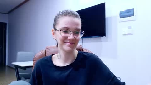 Ray-Ray online show from January 18, 2026, 2:54 pm