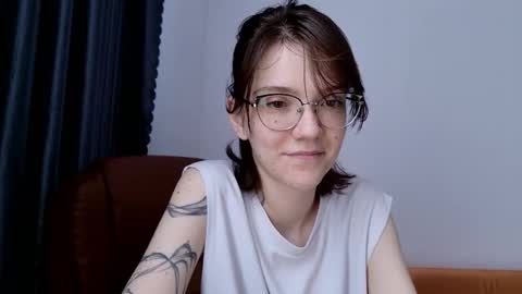 Snapshot of ray_lol chatting on March 24, 2026, 2:38 am Ray-Ray online show from March 24, 2026, 2:38 am