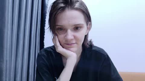 Snapshot of ray_lol chatting on April 2, 2026, 11:41 am Ray-Ray online show from April 2, 2026, 11:41 am