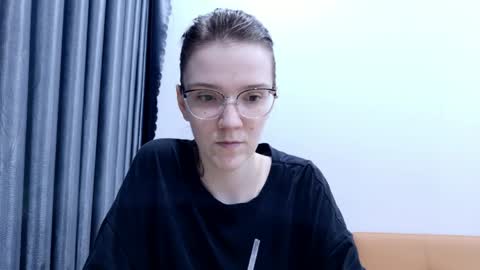 Snapshot of ray_lol chatting on April 9, 2026, 11:04 am Ray-Ray online show from April 9, 2026, 11:04 am