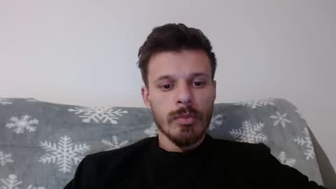 Snapshot of rayann27 chatting on December 16, 2024, 2:04 am rayan online show from December 16, 2024, 2:04 am