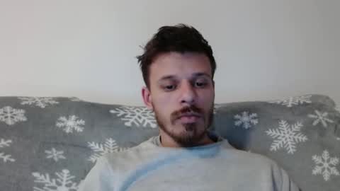 Snapshot of rayann27 chatting on December 18, 2024, 10:35 pm rayan online show from December 18, 2024, 10:35 pm