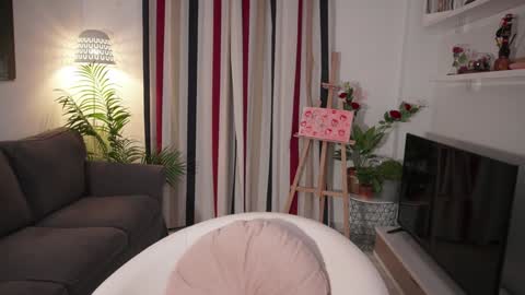 Raychell Black  online show from February 26, 2026, 4:06 pm