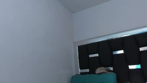 Rayn online show from May 2, 2026, 7:52 pm