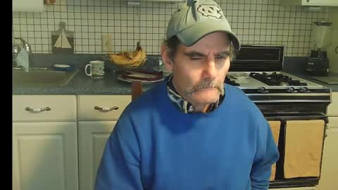 Snapshot of raylene4u2 chatting on January 20, 2025, 1:42 pm Ray online show from January 20, 2025, 1:42 pm