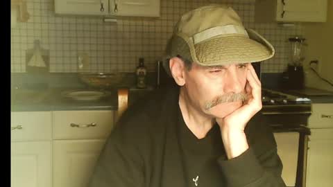 Ray online show from May 3, 2026, 5:46 am