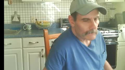 Snapshot of raylene4u2 chatting on May 16, 2026, 7:45 pm Ray online show from May 16, 2026, 7:45 pm
