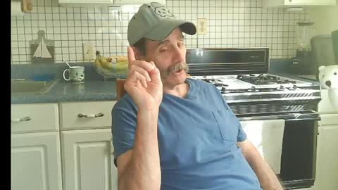 Snapshot of raylene4u2 chatting on May 16, 2026, 8:29 pm Ray online show from May 16, 2026, 8:29 pm