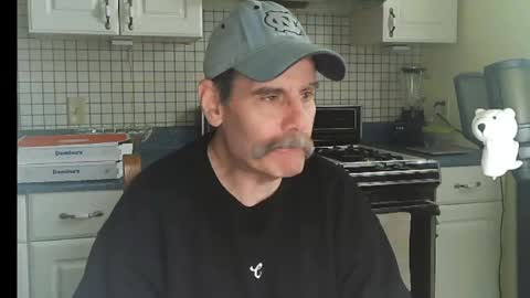 Snapshot of raylene4u2 chatting on May 23, 2026, 6:01 pm Ray online show from May 23, 2026, 6:01 pm