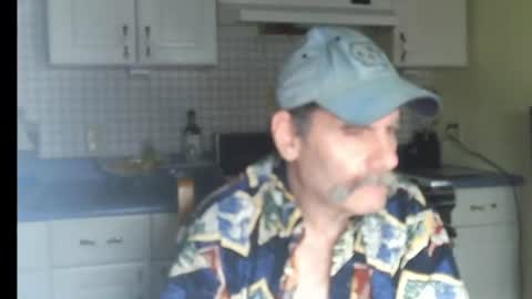 Snapshot of raylene4u2 chatting on June 9, 2026, 7:20 am Ray online show from June 9, 2026, 7:20 am