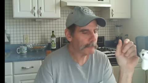 Snapshot of raylene4u2 chatting on June 20, 2026, 5:49 pm Ray online show from June 20, 2026, 5:49 pm