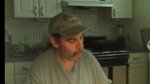 Snapshot of raylene4u2 chatting on July 4, 2026, 6:25 pm Ray online show from July 4, 2026, 6:25 pm