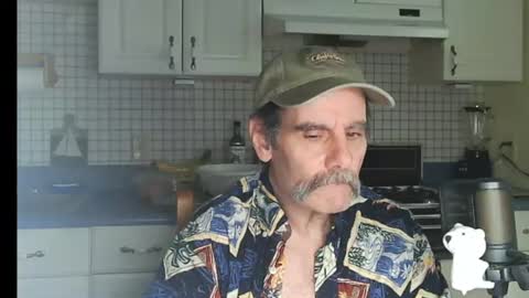 Snapshot of raylene4u2 chatting on July 14, 2026, 10:21 am Ray online show from July 14, 2026, 10:21 am