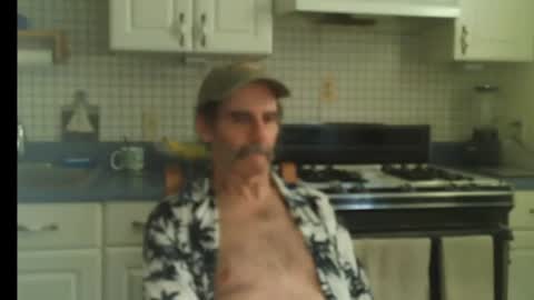 Snapshot of raylene4u2 chatting on July 27, 2026, 4:58 pm Ray online show from July 27, 2026, 4:58 pm