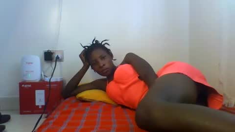 Snapshot of raylucia chatting on April 23, 2026, 12:29 pm ray online show from April 23, 2026, 12:29 pm