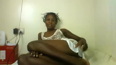 Snapshot of raylucia chatting on April 29, 2026, 5:30 pm ray online show from April 29, 2026, 5:30 pm