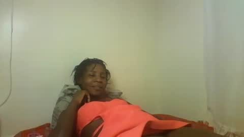 Snapshot of raylucia chatting on May 25, 2026, 4:35 pm ray online show from May 25, 2026, 4:35 pm