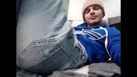 Snapshot of raymartino chatting on December 15, 2025, 6:50 am RayMartino online show from December 15, 2025, 6:50 am