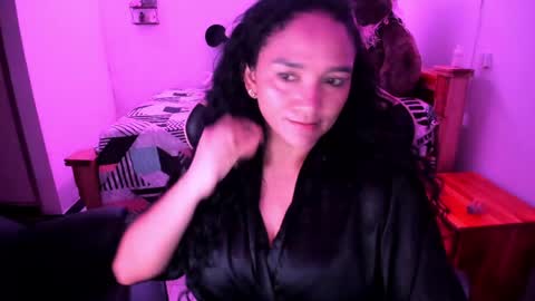 Snapshot of rayza_mature_ chatting on May 12, 2026, 3:09 pm Danna online show from May 12, 2026, 3:09 pm