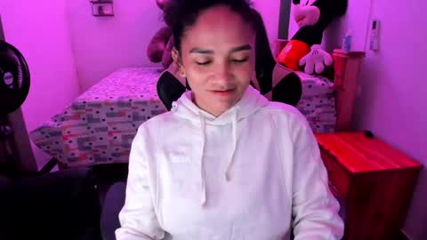 Snapshot of rayza_mature_ chatting on June 3, 2026, 3:50 pm Danna online show from June 3, 2026, 3:50 pm