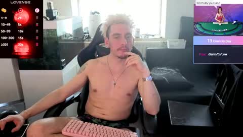Rayzel online show from June 28, 2026, 1:28 pm