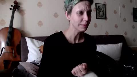 Snapshot of raziel_haze chatting on February 23, 2025, 10:28 am Yrriel Strife Candy-Demon Caveboy mr. Cringe online show from February 23, 2025, 10:28 am