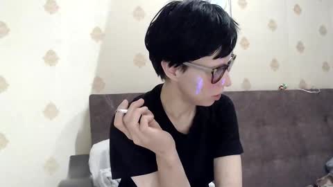 Snapshot of raziel_haze chatting on September 26, 2025, 11:09 pm Yrriel Strife Candy-Demon Caveboy mr. Cringe online show from September 26, 2025, 11:09 pm