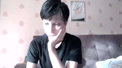 Snapshot of raziel_haze chatting on September 28, 2025, 6:52 am Yrriel Strife Candy-Demon Caveboy mr. Cringe online show from September 28, 2025, 6:52 am