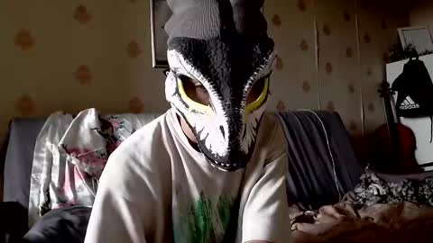 Snapshot of raziel_haze chatting on October 9, 2025, 12:47 pm Yrriel Strife Candy-Demon Caveboy mr. Cringe online show from October 9, 2025, 12:47 pm