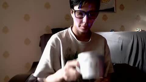 Snapshot of raziel_haze chatting on October 13, 2025, 6:57 am Yrriel Strife Candy-Demon Caveboy mr. Cringe online show from October 13, 2025, 6:57 am