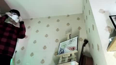 Snapshot of raziel_haze chatting on October 31, 2025, 8:37 am Yrriel Strife Candy-Demon Caveboy mr. Cringe online show from October 31, 2025, 8:37 am