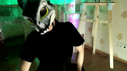 Snapshot of raziel_haze chatting on November 13, 2025, 1:54 pm Yrriel Strife Candy-Demon Caveboy mr. Cringe online show from November 13, 2025, 1:54 pm