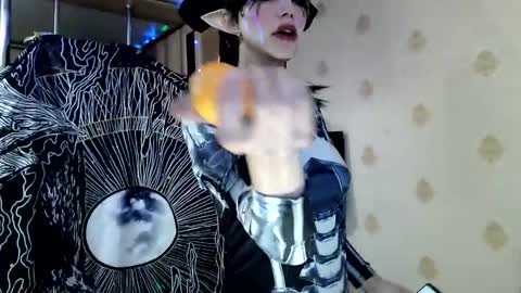 Snapshot of raziel_haze chatting on November 24, 2025, 6:57 am Yrriel Strife Candy-Demon Caveboy mr. Cringe online show from November 24, 2025, 6:57 am