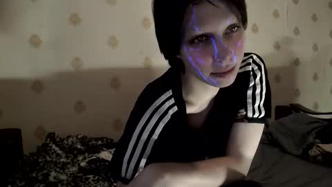 Snapshot of raziel_haze chatting on January 17, 2026, 11:15 am Yrriel Strife Candy-Demon Caveboy mr. Cringe online show from January 17, 2026, 11:15 am