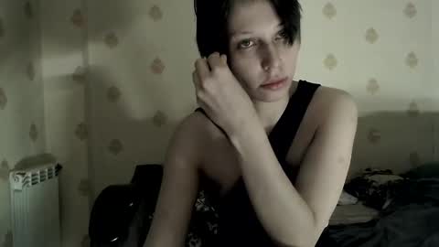 Snapshot of raziel_haze chatting on January 18, 2026, 4:16 am Yrriel Strife Candy-Demon Caveboy mr. Cringe online show from January 18, 2026, 4:16 am