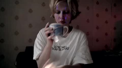 Snapshot of raziel_haze chatting on March 14, 2026, 9:26 am Yrriel Strife Candy-Demon Caveboy mr. Cringe online show from March 14, 2026, 9:26 am