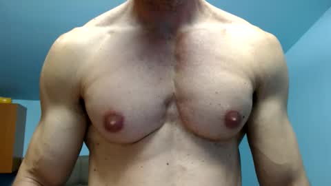 Snapshot of razorramon13 chatting on June 5, 2026, 6:52 am razorramon13 online show from June 5, 2026, 6:52 am
