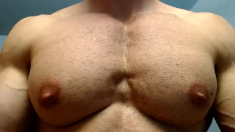 Snapshot of razorramon13 chatting on June 10, 2026, 7:46 pm razorramon13 online show from June 10, 2026, 7:46 pm