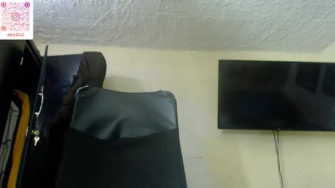 Snapshot of real1dk chatting on October 1, 2025, 8:53 am Sthith online show from October 1, 2025, 8:53 am