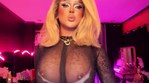 Snapshot of real_dom_phuta chatting on October 14, 2025, 1:28 am Miss Katrina De Futah Goddess of HELL online show from October 14, 2025, 1:28 am