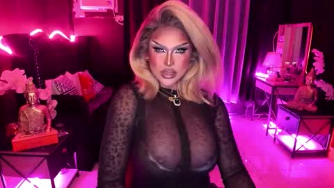 Snapshot of real_dom_phuta chatting on November 18, 2025, 2:54 pm Miss Katrina De Futah Goddess of HELL online show from November 18, 2025, 2:54 pm