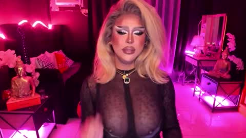 Snapshot of real_dom_phuta chatting on December 4, 2025, 12:03 pm Miss Katrina De Futah Goddess of HELL online show from December 4, 2025, 12:03 pm