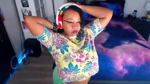 Snapshot of realgoddessdream chatting on April 2, 2026, 9:23 pm realgoddessdream online show from April 2, 2026, 9:23 pm